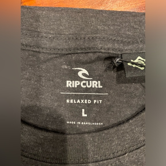 RipCurl relaxed fit Tee - Picture 4 of 4